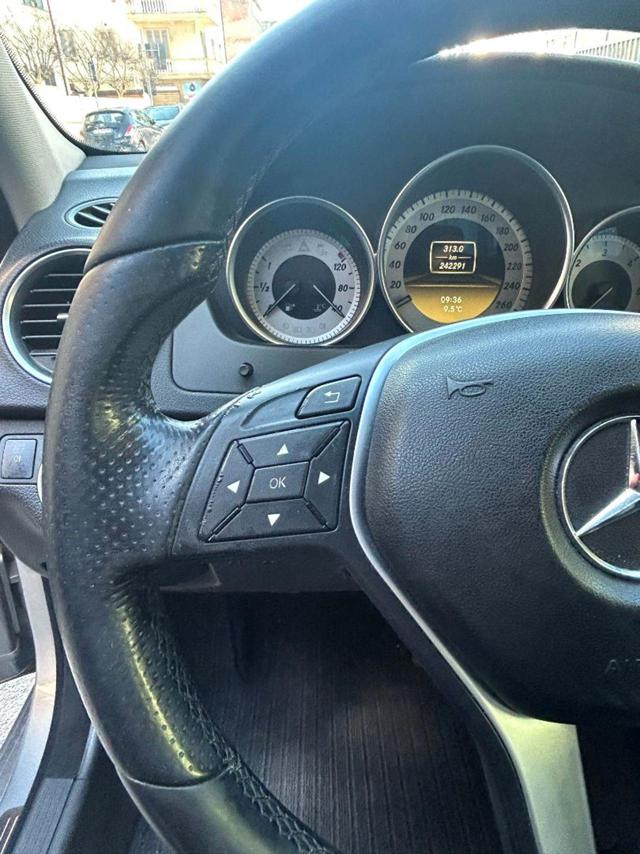 MERCEDES-BENZ C 220 usata, con Sedile posteriore sdoppiato