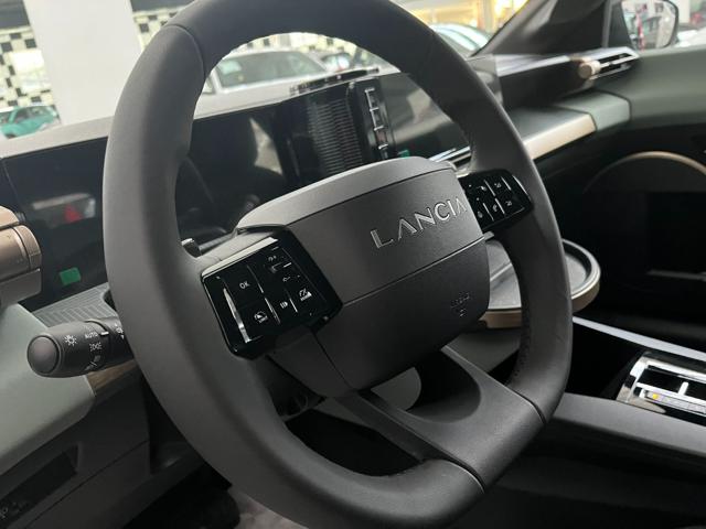 LANCIA Ypsilon usata, con Autoradio