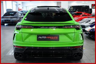 LAMBORGHINI Urus usata, con Autoradio