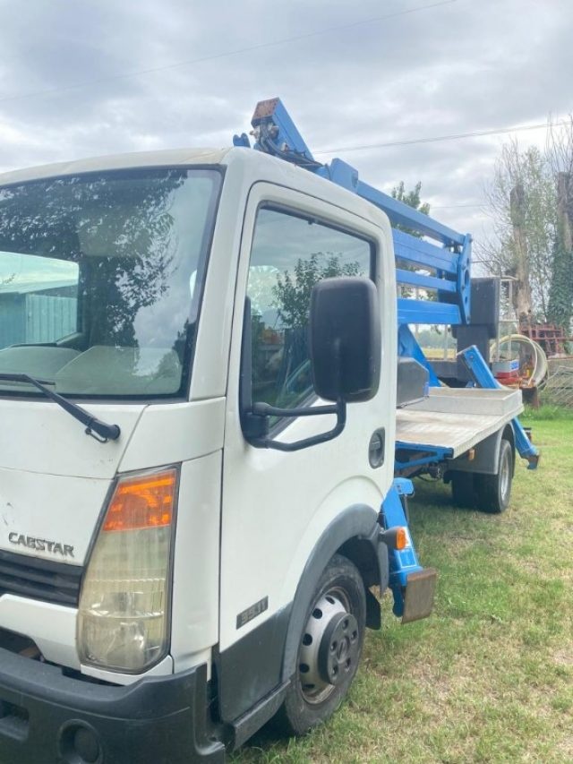 NISSAN usata 2