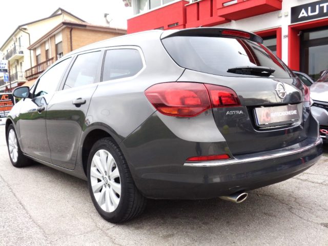 OPEL Astra usata, con Alzacristalli elettrici