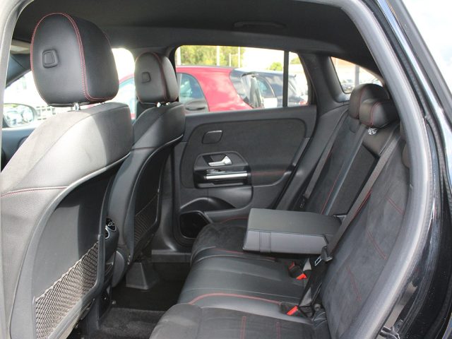 MERCEDES-BENZ GLA 200 usata, con ESP
