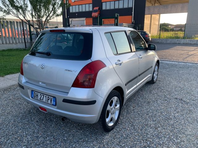 SUZUKI Swift usata, con Alzacristalli elettrici
