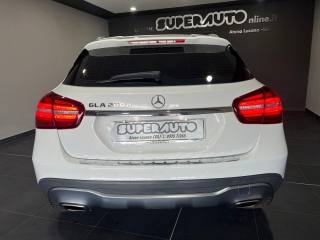 MERCEDES-BENZ GLA 200 usata, con Alzacristalli elettrici