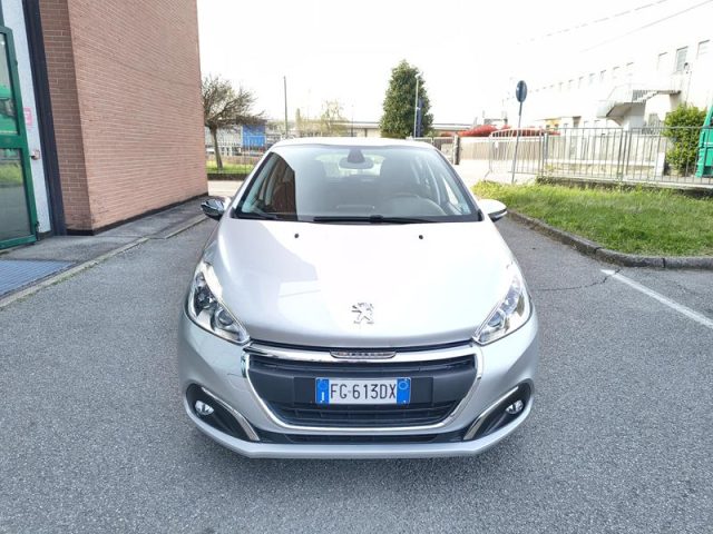 PEUGEOT 208 usata, con Airbag