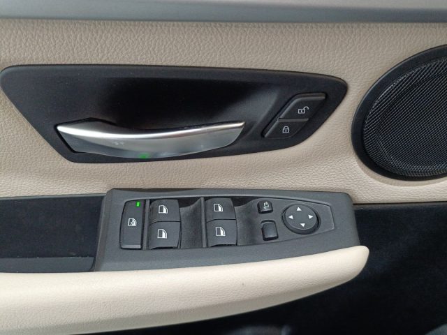 BMW 216 usata, con Bluetooth