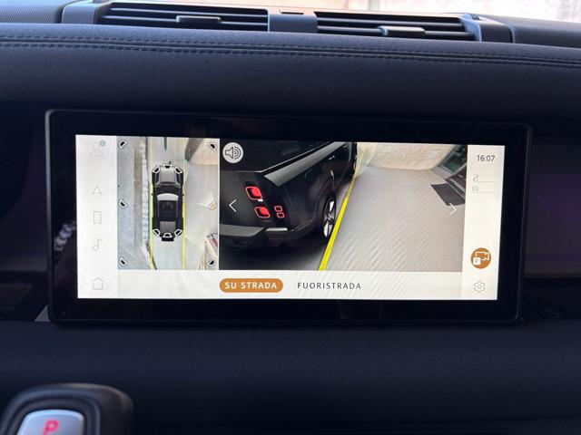 LAND ROVER Defender usata, con Bluetooth