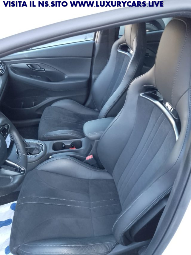 HYUNDAI i30 usata, con Leve al volante