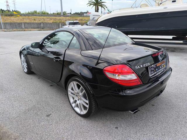 MERCEDES-BENZ SLK 200 usata, con Autoradio