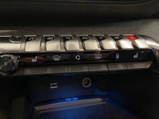PEUGEOT 3008 usata, con Fari LED