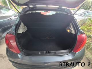 PEUGEOT 207 usata, con Pneumatici quattro stagioni