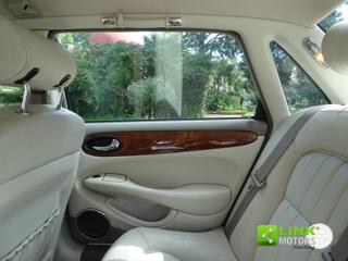 JAGUAR XJ usata 12