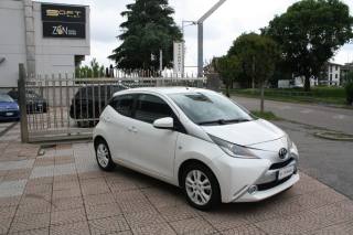 TOYOTA Aygo usata, con Controllo trazione
