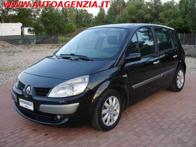 RENAULT Scenic usata 0