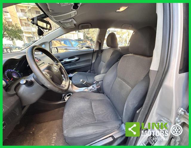 TOYOTA Auris usata, con Sedile posteriore sdoppiato