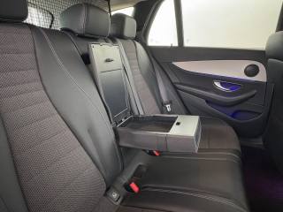 MERCEDES-BENZ E 200 usata, con Sensori di parcheggio anteriori