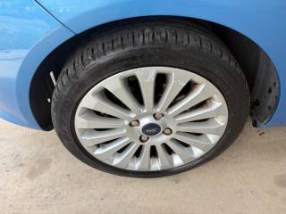 FORD Fiesta usata, con Pneumatici estivi