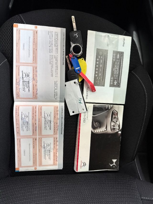 DS AUTOMOBILES DS 3 usata, con Bracciolo