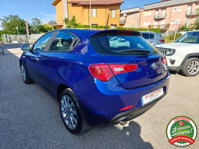 ALFA ROMEO Giulietta usata, con Autoradio