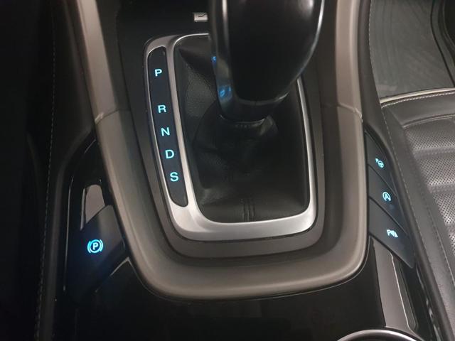 FORD Mondeo usata, con Leve al volante