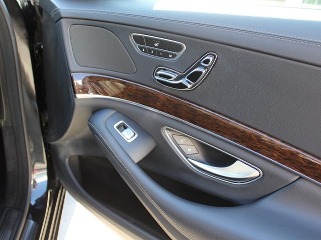 MERCEDES-BENZ S 500 usata, con Specchietti laterali elettrici