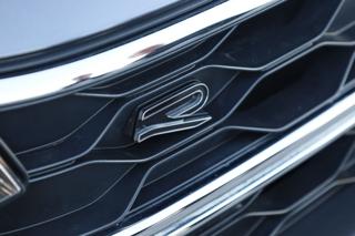 VOLKSWAGEN Taigo usata, con Spoiler