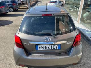 TOYOTA Yaris usata, con Bluetooth