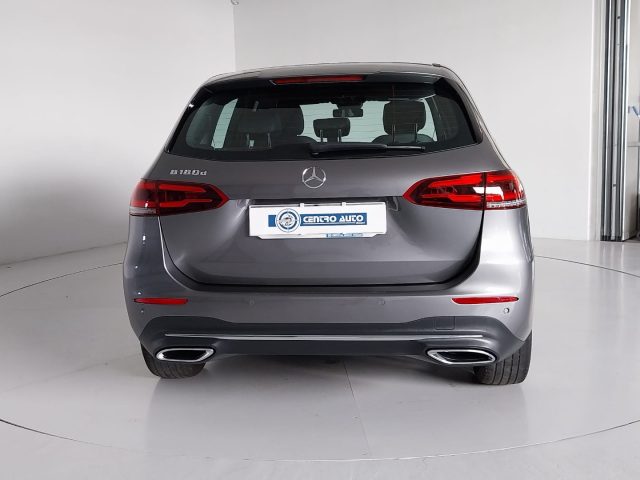 MERCEDES-BENZ B 180 usata, con Fendinebbia