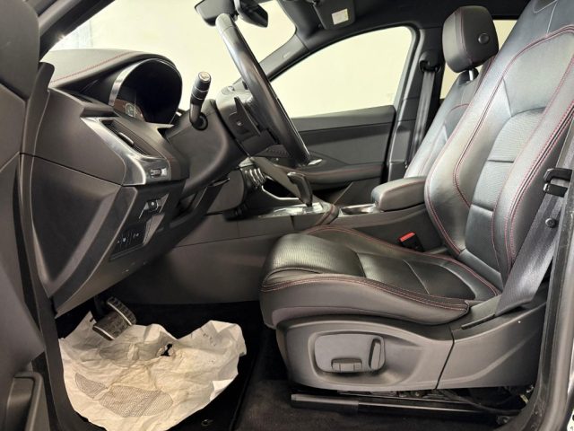 JAGUAR E-Pace usata, con Specchietti laterali elettrici