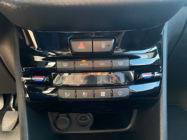 PEUGEOT 2008 usata, con Cruise Control