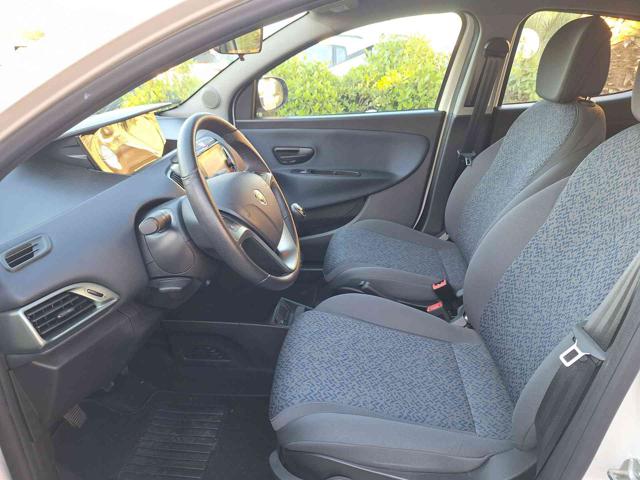 LANCIA Ypsilon usata, con Airbag