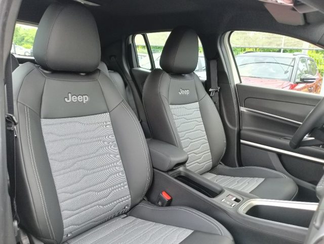JEEP Avenger usata, con Fari LED