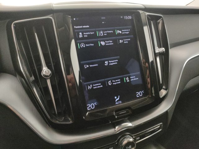 VOLVO XC60 usata, con Bluetooth