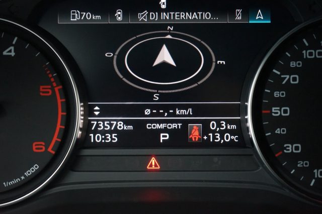 AUDI Q5 usata, con Sensori di parcheggio anteriori