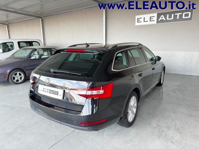 SKODA Superb usata, con Autoradio
