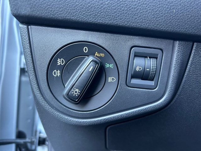 VOLKSWAGEN Taigo usata, con Park Distance Control