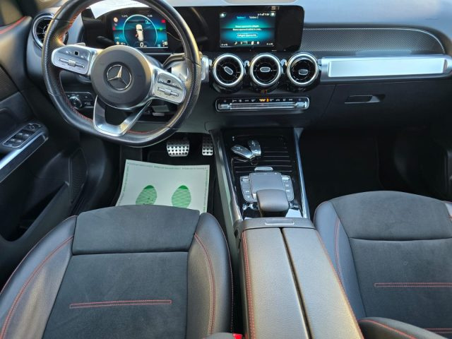 MERCEDES-BENZ GLB 220 usata, con Controllo automatico clima