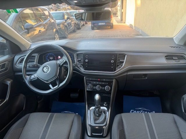 VOLKSWAGEN T-Roc usata, con Autoradio