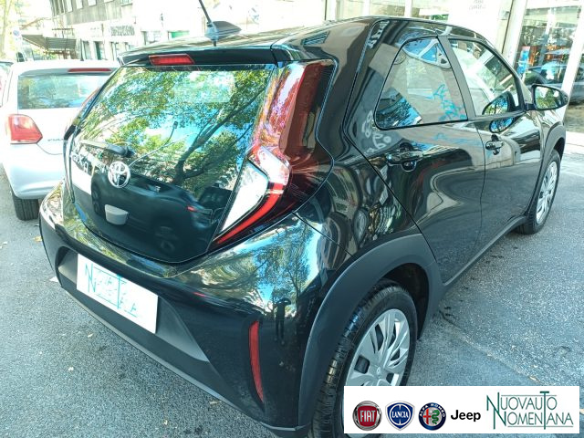 TOYOTA Aygo X usata, con Autoradio