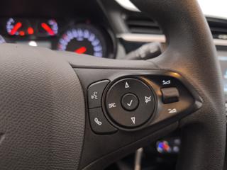 OPEL Corsa usata, con Touch screen