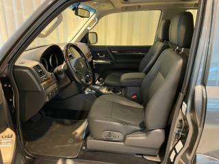 MITSUBISHI Pajero usata, con Airbag Passeggero