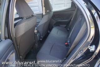 TOYOTA Yaris usata 11