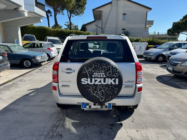 SUZUKI Grand Vitara usata, con Cerchi in lega