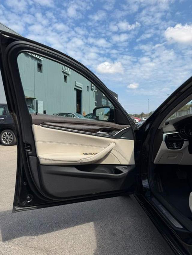 BMW 520 usata, con Autoradio
