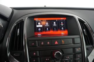 OPEL Astra usata, con USB