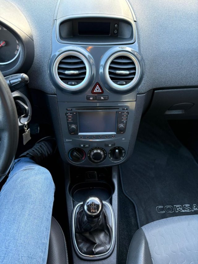 OPEL Corsa usata, con Controllo trazione