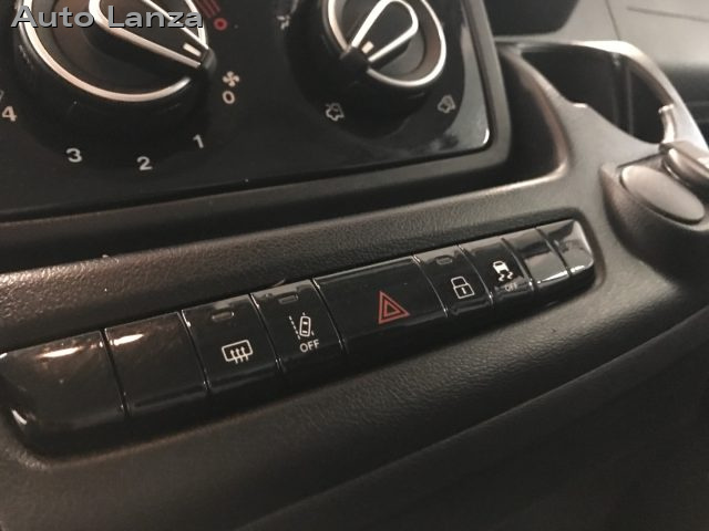 PEUGEOT Boxer usata, con Servosterzo