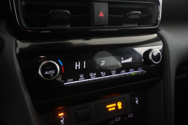 TOYOTA Yaris Cross usata 11