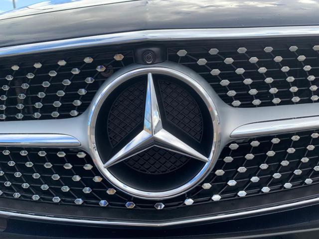 MERCEDES-BENZ E 220 usata 27