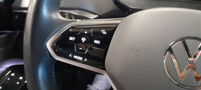 VOLKSWAGEN ID.4 usata, con Airbag testa